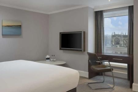 DoubleTree by Hilton Bristol City Centre - 65