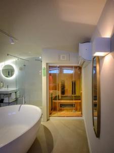 Finch - Boutique - 8