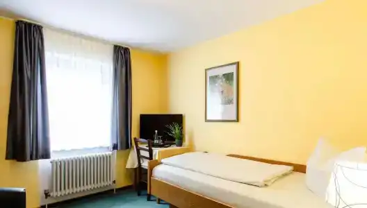 Kurgarten-Hotel - 11