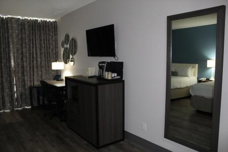 Howard Johnson Plaza by Wyndham - 3