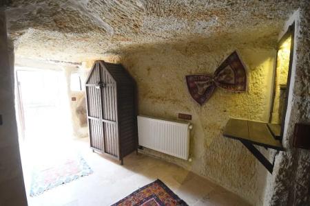 Seraphim Cave - 66