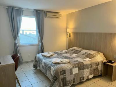 Hôtel Les Arcades - 40