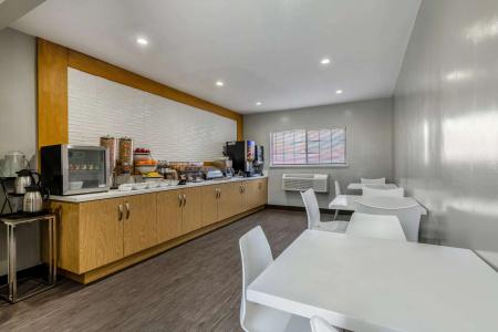 Sunset West, Surestay Collection By Best Western - 17