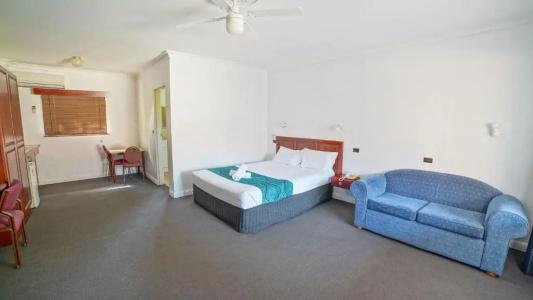 Country 2 Coast Motor Inn - 46