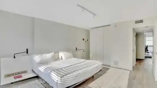 Beach Haus Key Biscayne Contemporary - 48