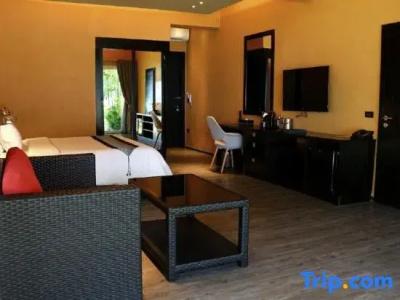 Peninsula Beach Resort - 24