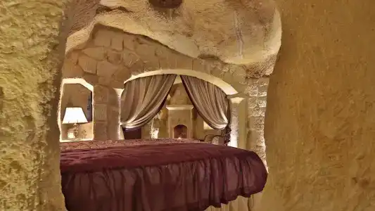 Golden Cave Suites - 73