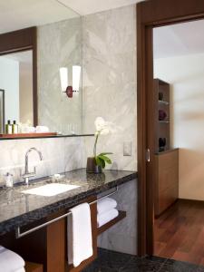 Park Hyatt Zurich – City Center Luxury - 36