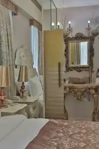Elegance East - 32