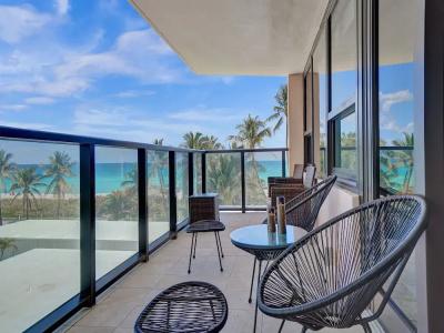 The Alexander All Suites - 407