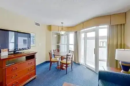 Carolinian Beach - 220