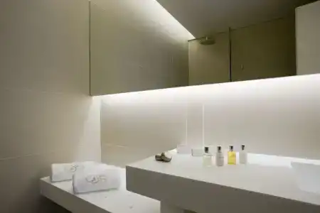 o&b Athens Boutique - 137