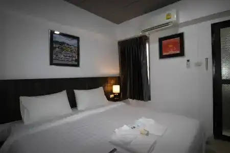 The 168 Gallery Residence and - 25