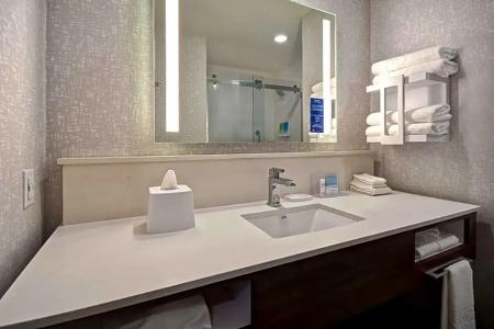 Hampton Inn & Suites Las Vegas Convention Center - 34