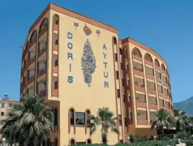 Doris Aytur - 32