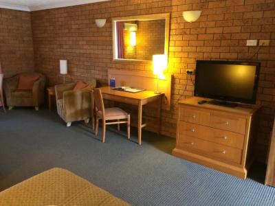 James Street Motor Inn - 77