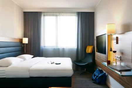 Moxy Berlin Ostbahnhof - 56