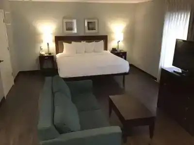 SureStay Studio by Best Western - 66