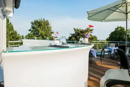 Best Western Plus Atrium - 14