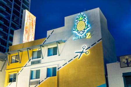 Staypineapple, Z, Gaslamp San Diego - 0
