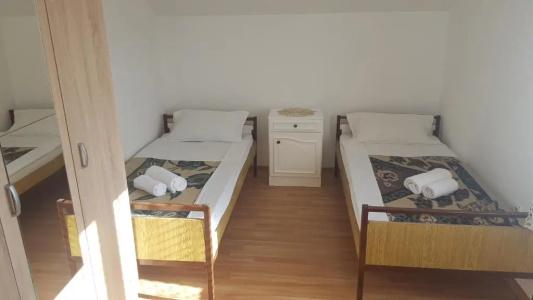 Hostel Vera - Airport Podgorica - 17