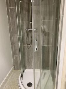 Trivelles - Manchester - Cross Lane - 34