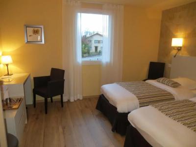 Auberge Bressane de Buellas - 43