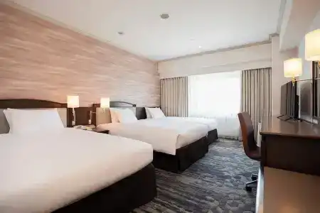 Nikko Kansai Airport - 3 mins walk to the airport - 32