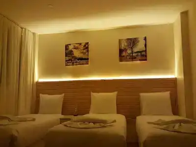Otantik Guesthouse - 4