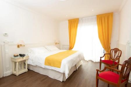 Universal Terme - 34