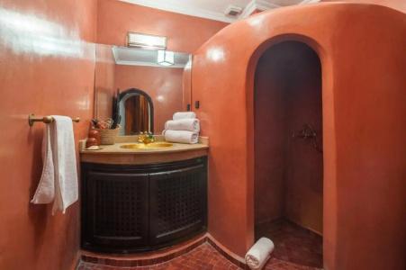 Riad Aliya - 52