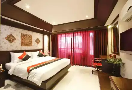 Rayaburi, Patong - 5