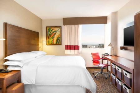 Four Points by Sheraton Queretaro Norte - 4