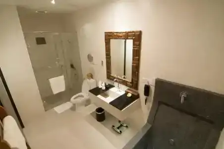 La Rose Suites - 116