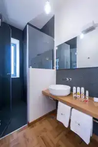 Shapes Luxury Suites - 21