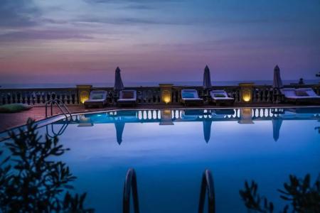 Notos Heights & Suites - 288