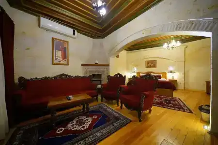 Harman Cave - 136