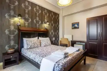 Toti Boutique Rooms - 3