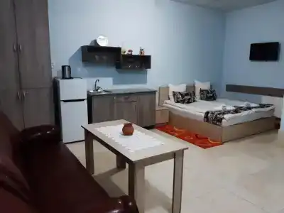 Lind Hostel and Guest House - 39