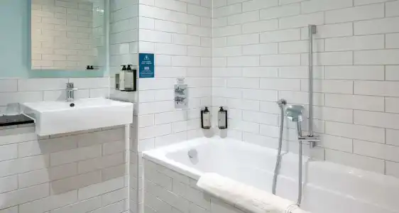 London Chigwell Prince Regent, BW Signature Collection - 69
