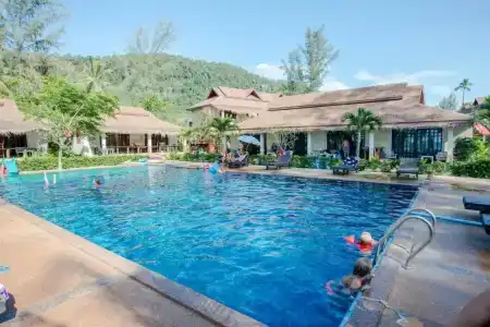 Banana Beach Resort - 33