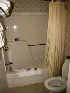 Flagship Inn - 12