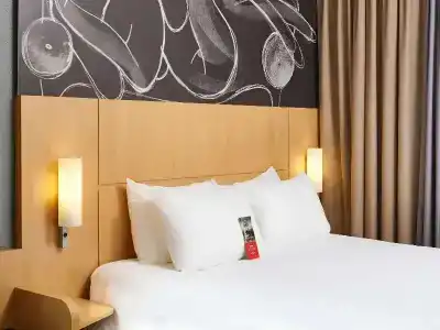ibis Annecy Centre Vieille Ville - 78