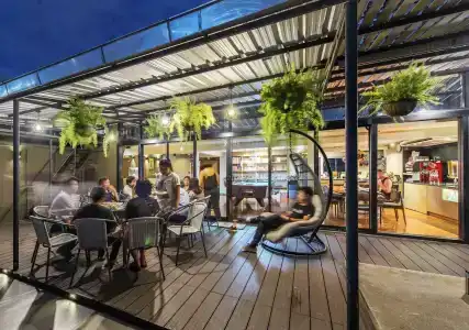 The Posh Phayathai - 24