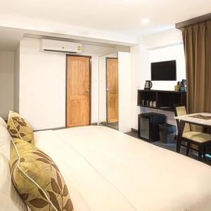 V One Pride-Sukhumvit 22, Bangkok - 20