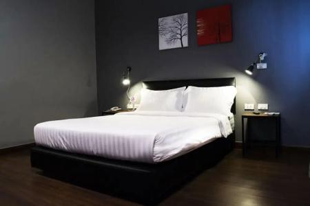 Nornlamphun Boutique - 21
