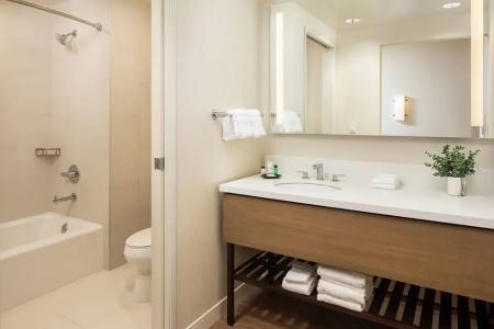 Sheraton Carlsbad Resort & Spa - 102