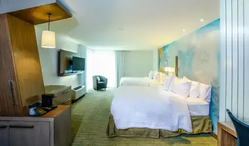 Courtyard by Marriott - 4