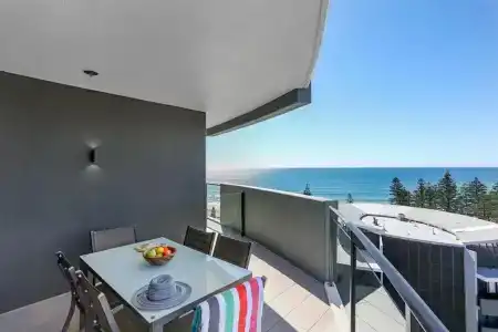 Ambience on Burleigh Beach - 150