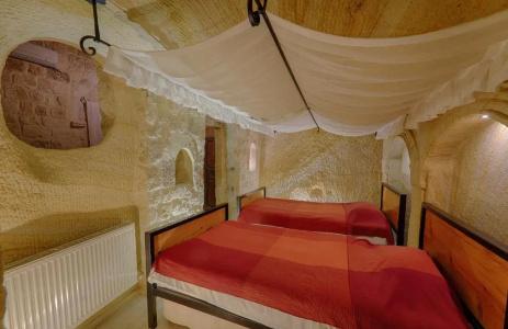Taru Cave Suites - 104